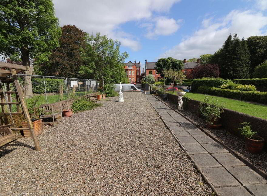 5 Lansdowne Terrace, Ennis Road, North Circular Road, V945D76