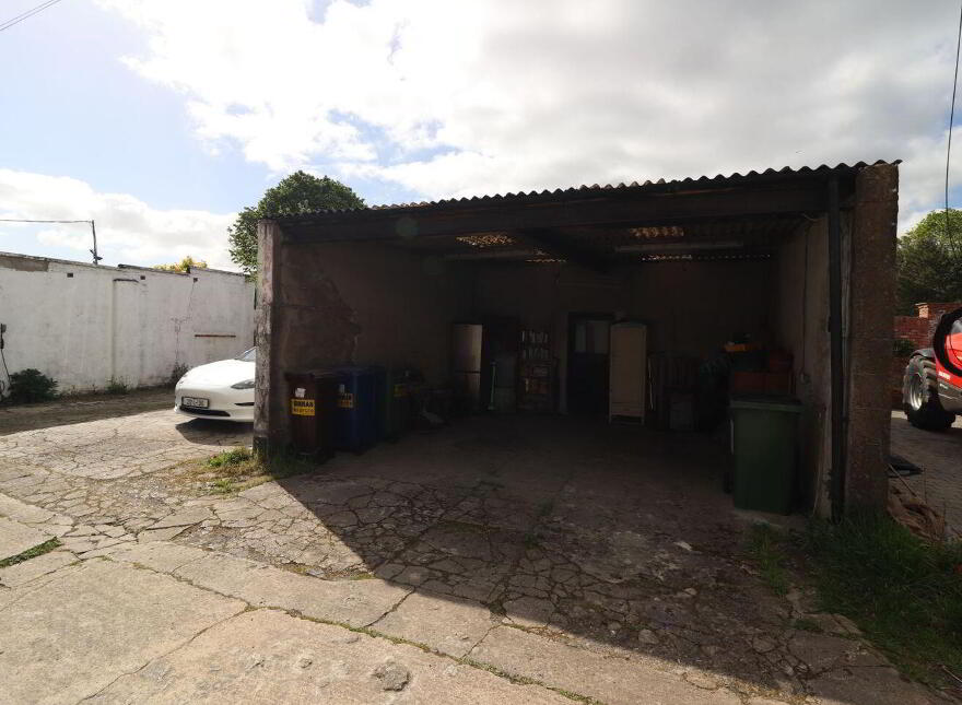5 Lansdowne Terrace, Ennis Road, North Circular Road, V945D76