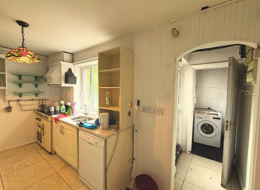 Whitehall, Parteen, V94X32N