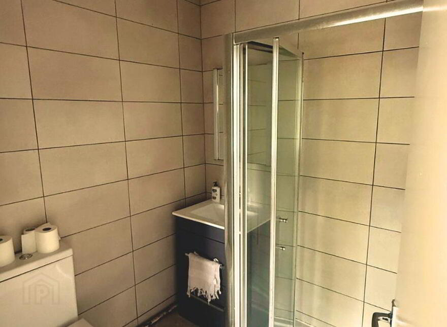 Whitehall, Parteen, V94X32N