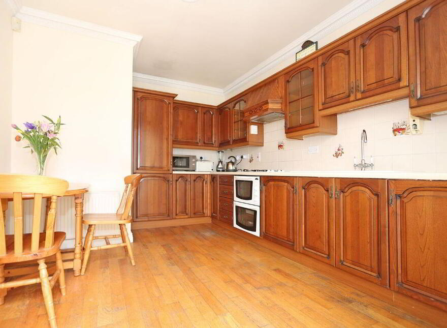 3 Saint James Court, Ennis Road, North Circular Road, V940H28