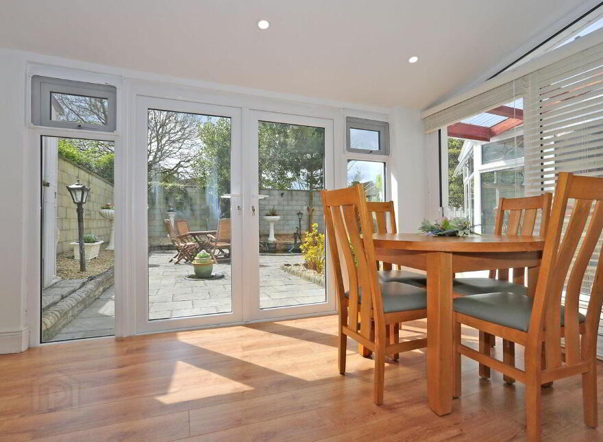 3 Saint James Court, Ennis Road, North Circular Road, V940H28