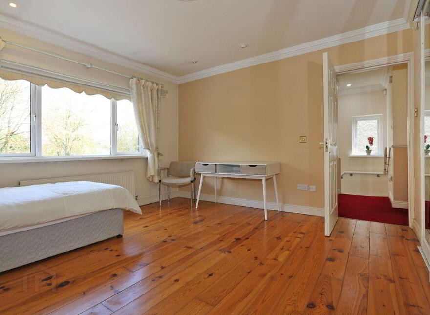 3 Saint James Court, Ennis Road, North Circular Road, V940H28