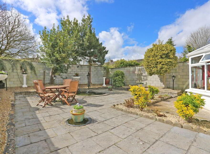 3 Saint James Court, Ennis Road, North Circular Road, V940H28
