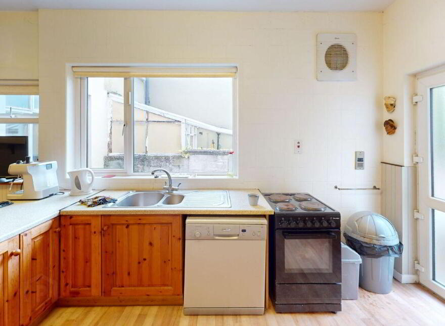 Zenda, South Circular Road, V94CY6R