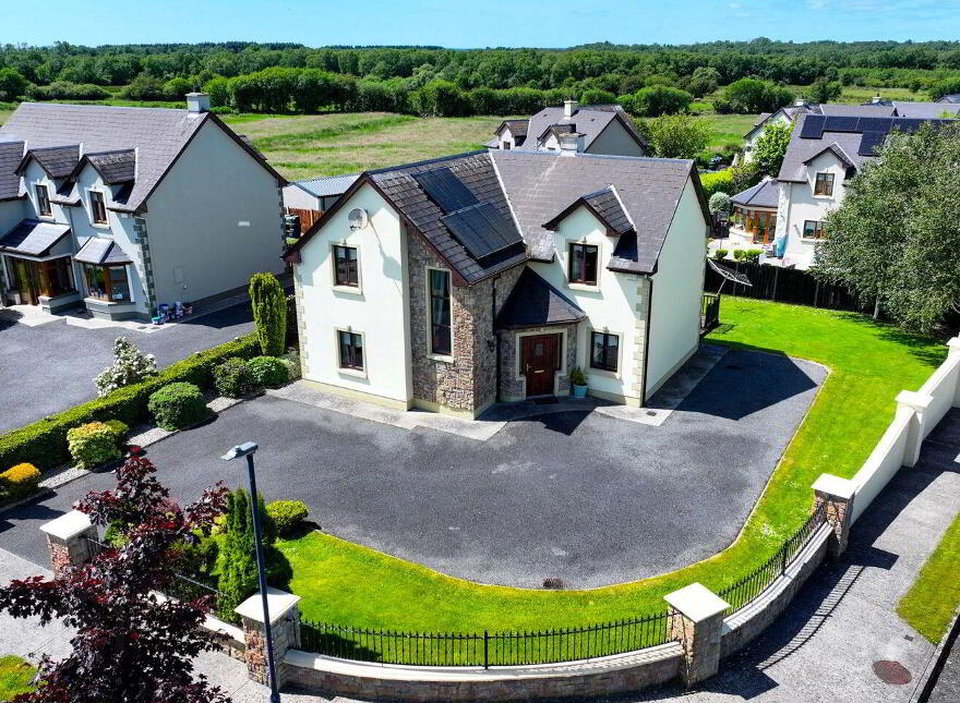 2 Glasheen Park, Drumlish, N39KT78
