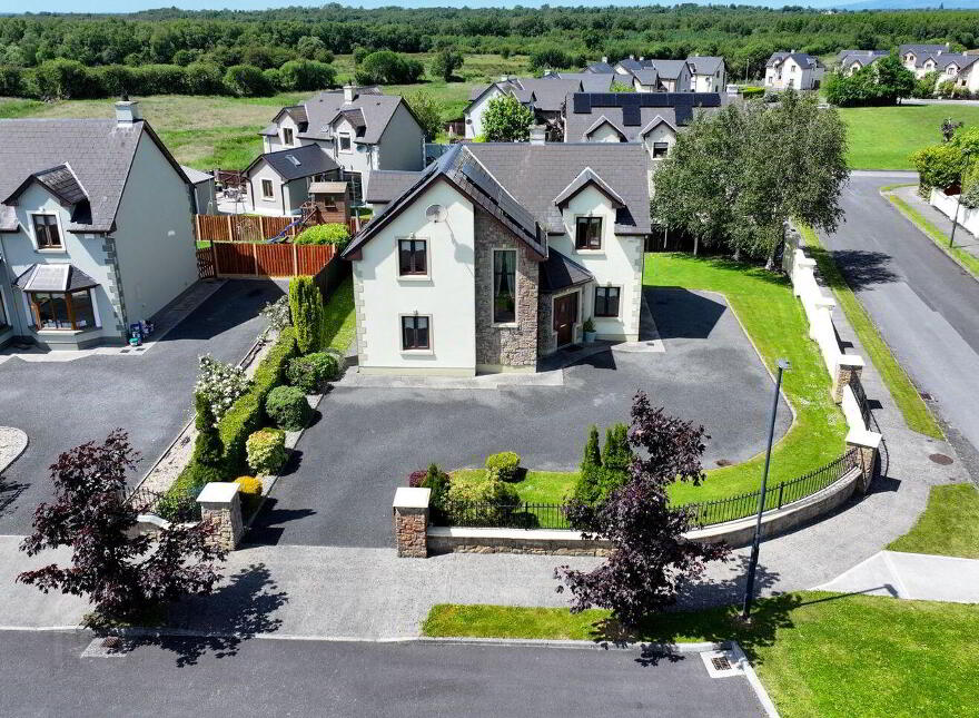 2 Glasheen Park, Drumlish, N39KT78