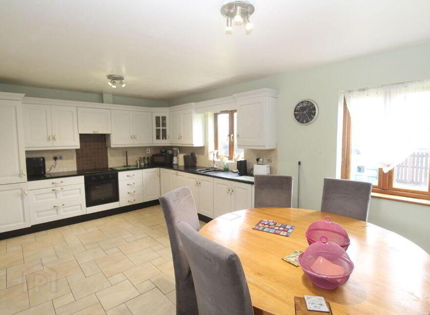 2 Glasheen Park, Drumlish, N39KT78