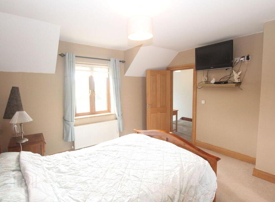 2 Glasheen Park, Drumlish, N39KT78