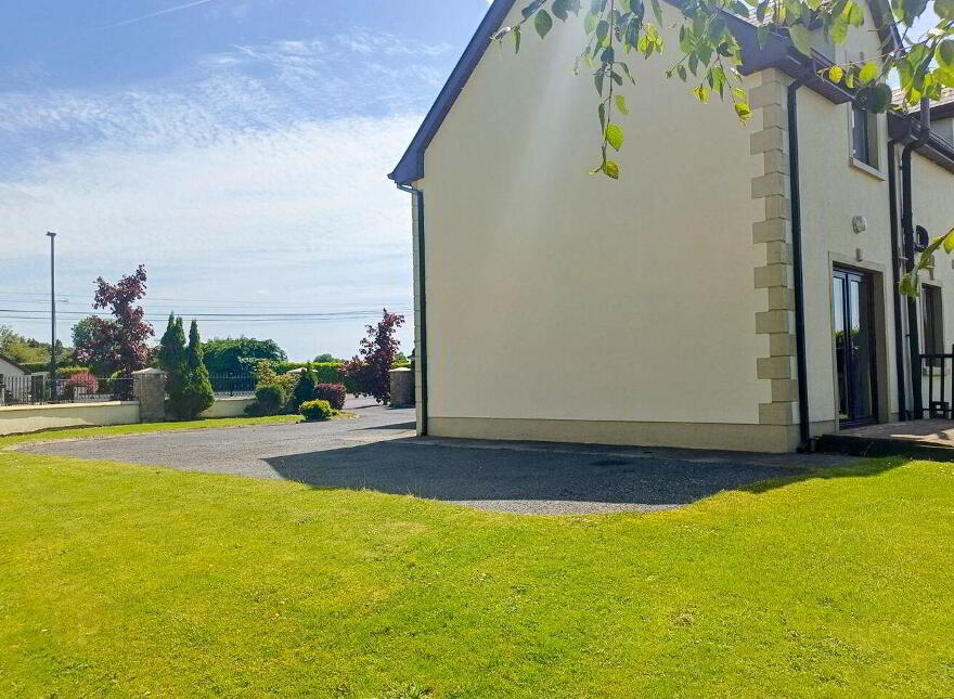 2 Glasheen Park, Drumlish, N39KT78