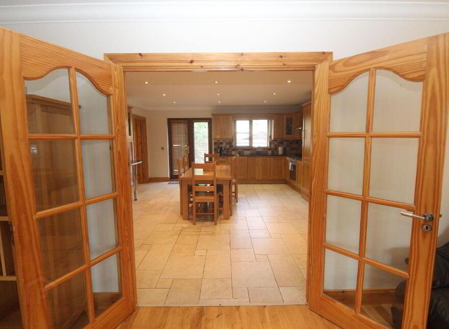 12 The Waterfront, Tarmonbarry, N39F688