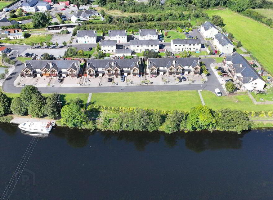 12 The Waterfront, Tarmonbarry, N39F688