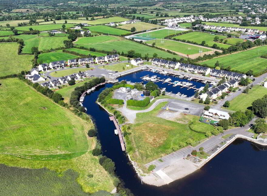 12 The Waterfront, Tarmonbarry, N39F688