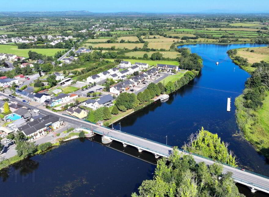 12 The Waterfront, Tarmonbarry, N39F688