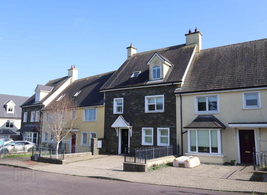 34 The Lawn, Union Hall, Union Hall, P81R624