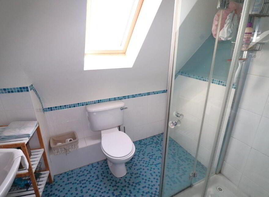 34 The Lawn, Union Hall, Union Hall, P81R624