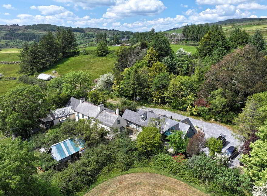 Fig Tree Cottage, Meenies Upper, Drimoleague, P47YK28
