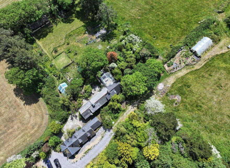 Fig Tree Cottage, Meenies Upper, Drimoleague, P47YK28