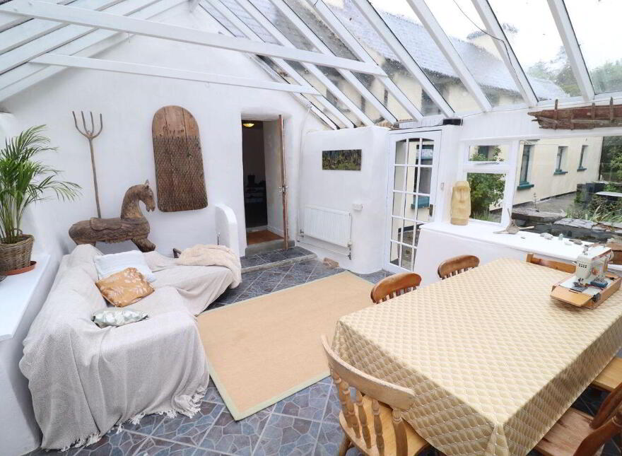 Fig Tree Cottage, Meenies Upper, Drimoleague, P47YK28