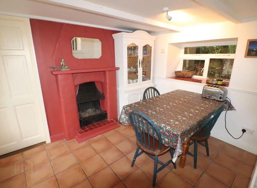 Fig Tree Cottage, Meenies Upper, Drimoleague, P47YK28