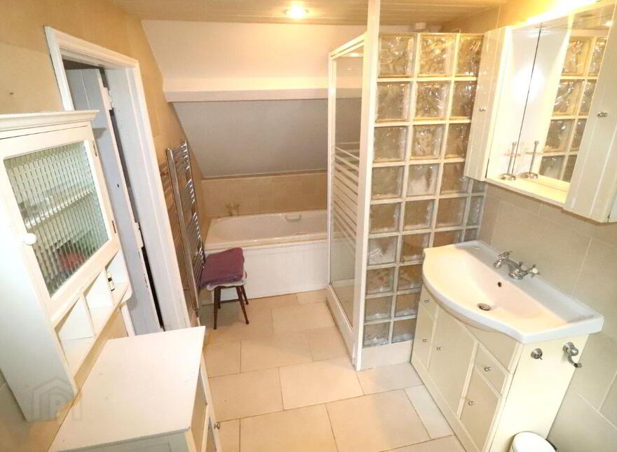 Fig Tree Cottage, Meenies Upper, Drimoleague, P47YK28
