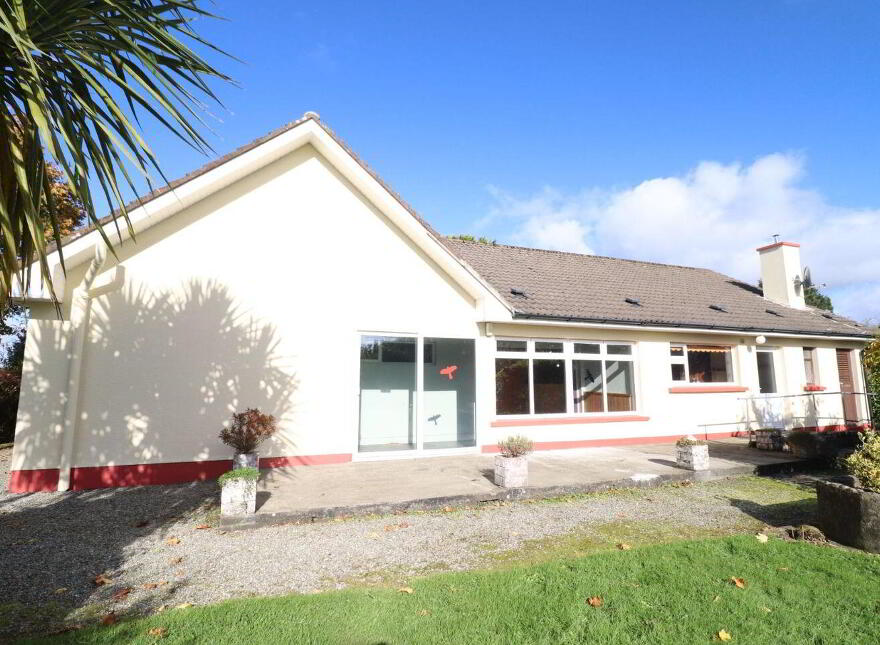 Palm Grove, Bunlick, Skibbereen, P81P951