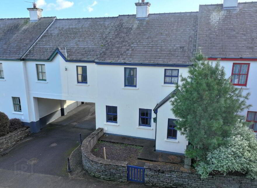 2 Sean Tobar, Ballydehob, P81HH33