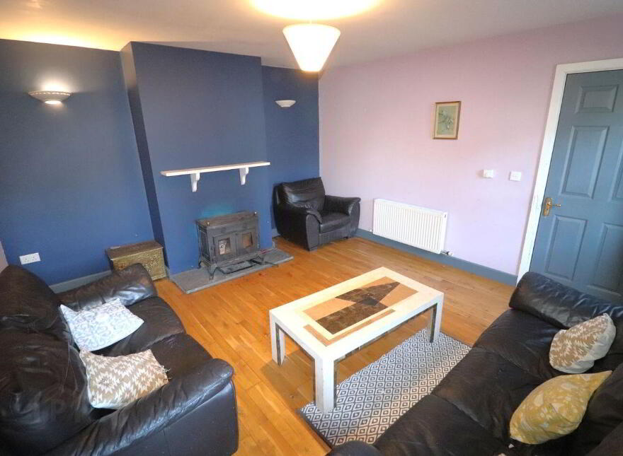 2 Sean Tobar, Ballydehob, P81HH33