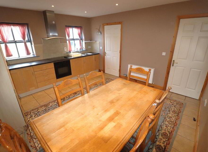 2 Sean Tobar, Ballydehob, P81HH33