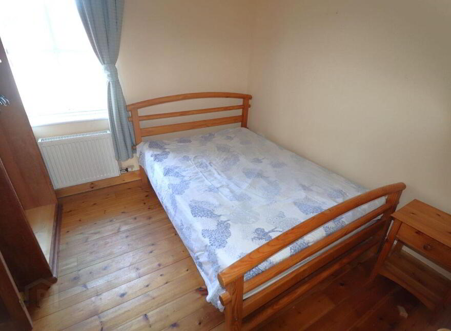 2 Sean Tobar, Ballydehob, P81HH33