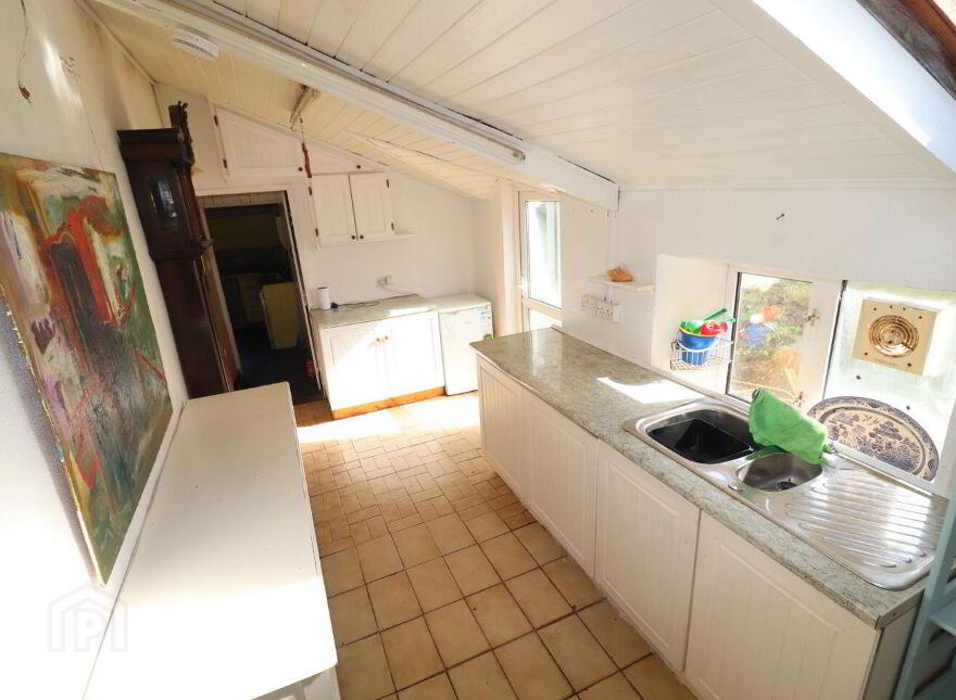 Lough Ine, Skibbereen, P81DP63
