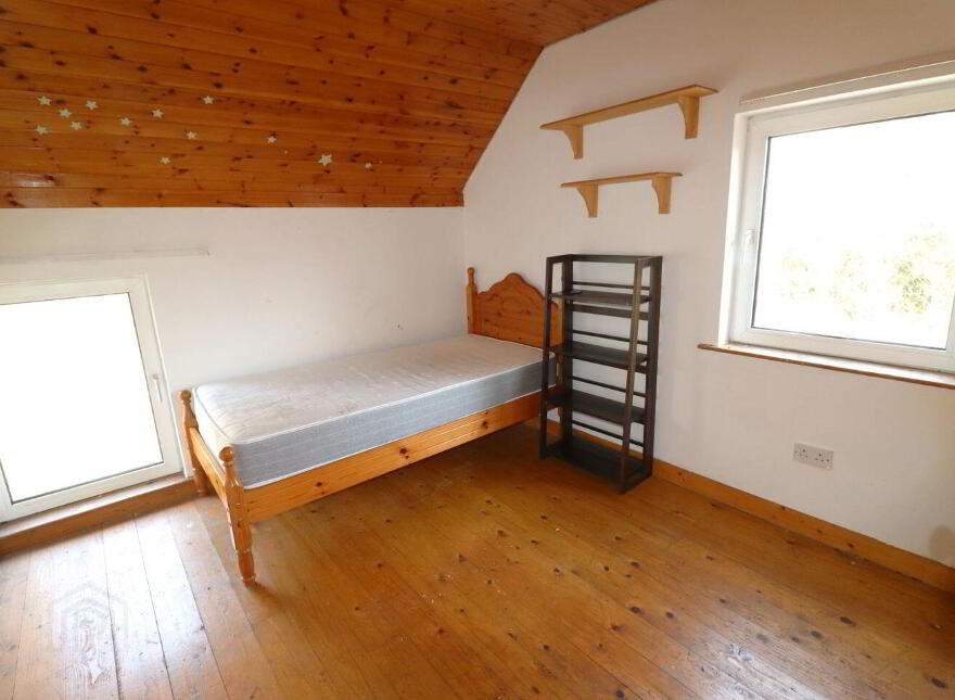 Lough Ine, Skibbereen, P81DP63