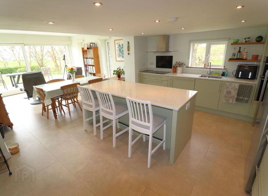 Gortacrossig, Castletownshend, P81N254