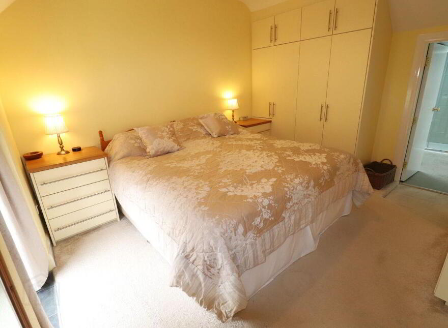 Gortacrossig, Castletownshend, P81N254