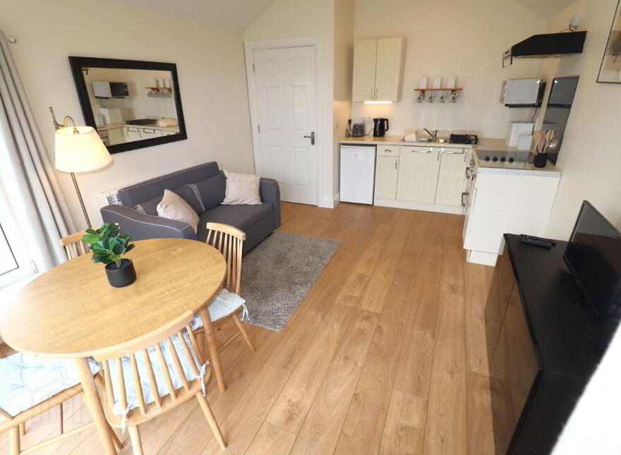 Gortacrossig, Castletownshend, P81N254