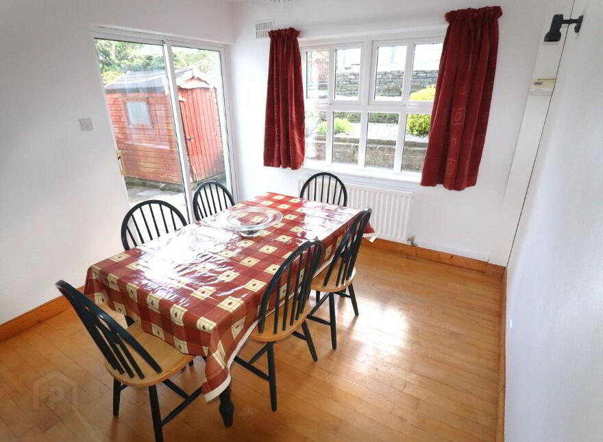 17 The Flax Mills, Upper Bridge Street, Skibbereen, P81T667