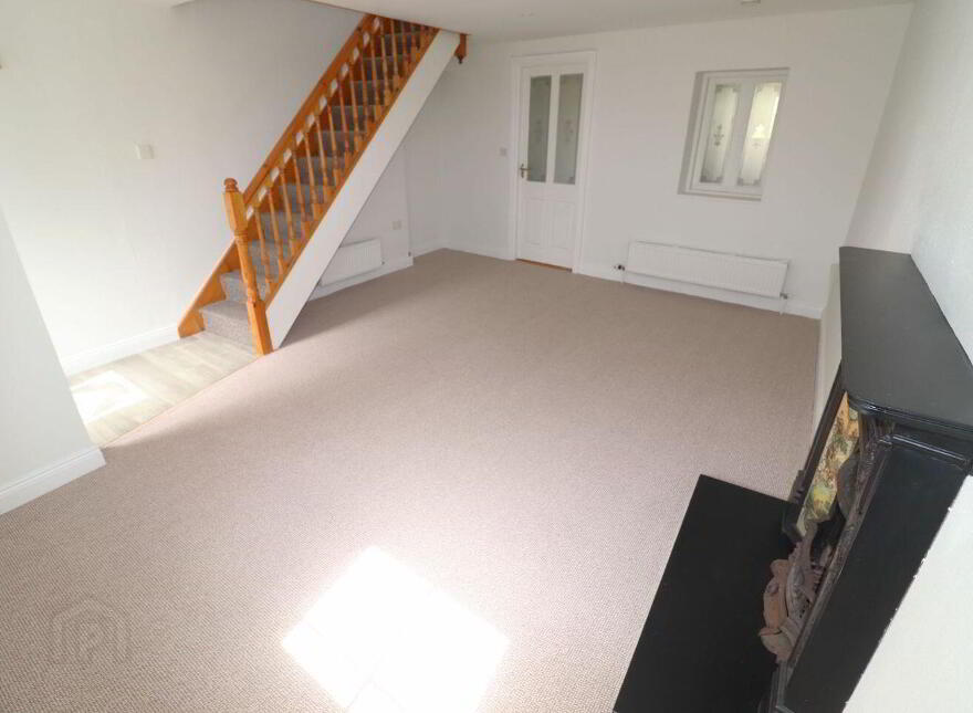 9 Upper Bridge Street, Skibbereen, P81E688