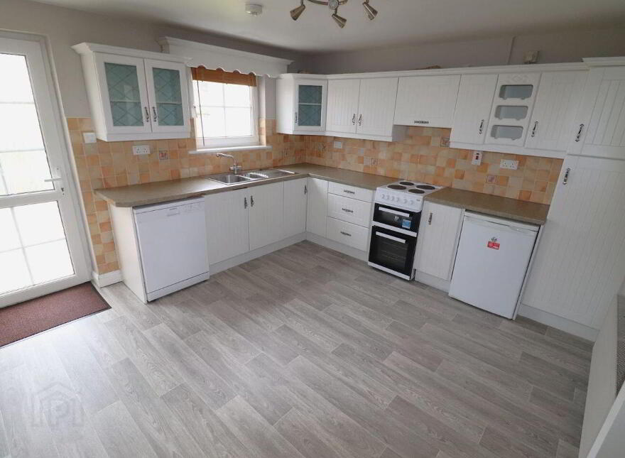 9 Upper Bridge Street, Skibbereen, P81E688