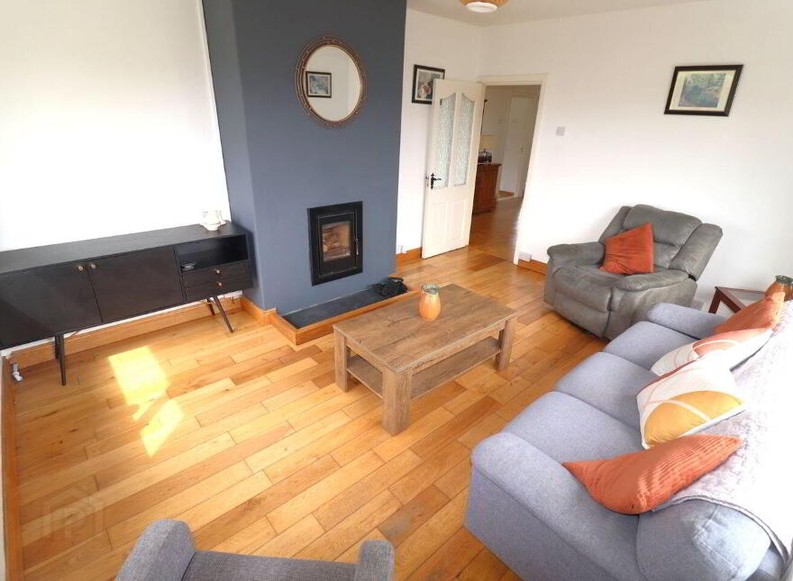 Glendart, Coronea, Skibbereen, P81WA26