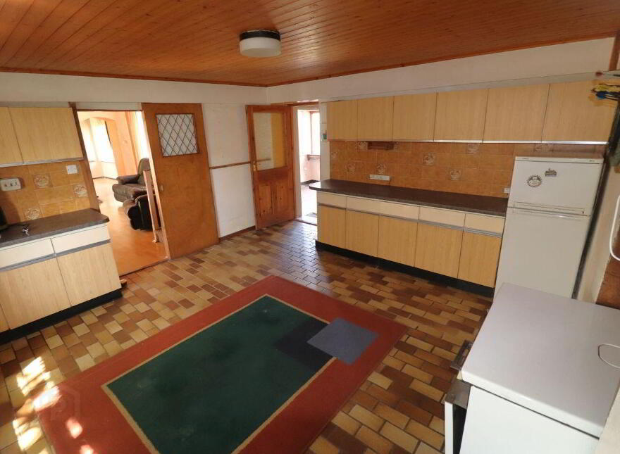 Hobson's Choice, Creagh, Baltimore, P81YD82