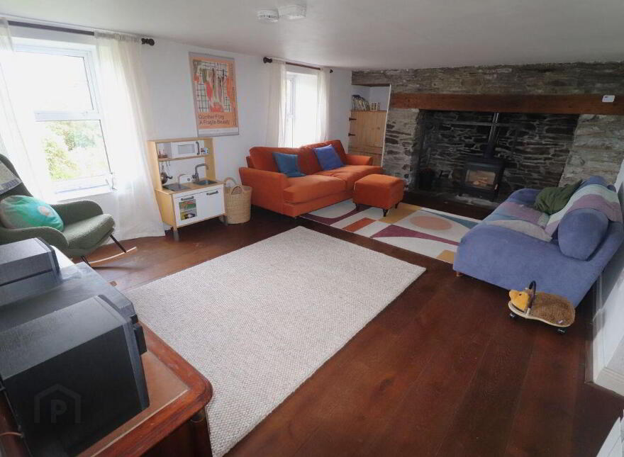 Maryswood, Dooneen, Castletownshend, P81D309