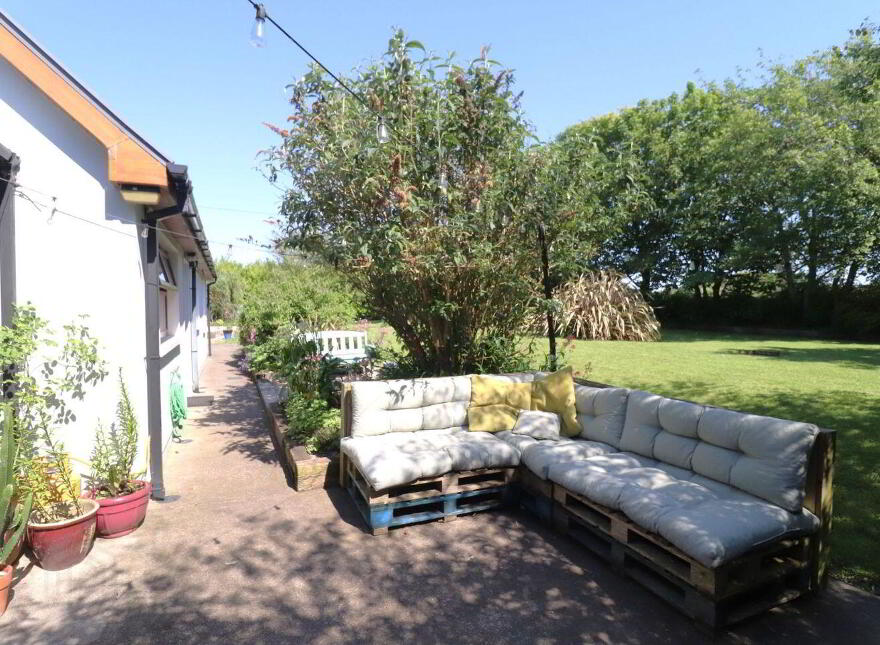 Lakemarsh, Church Cross, Skibbereen, P81N120
