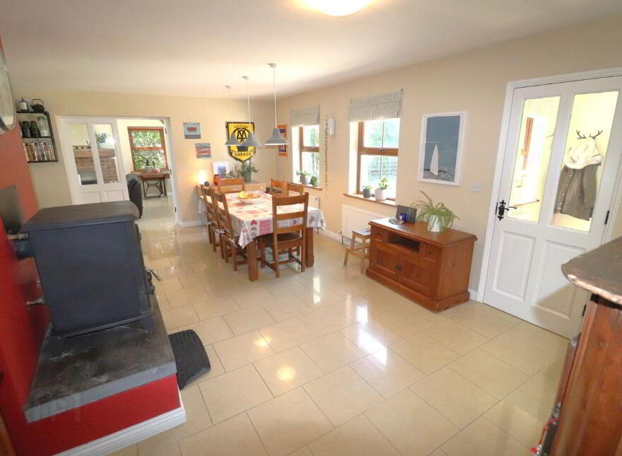 Lakemarsh, Church Cross, Skibbereen, P81N120