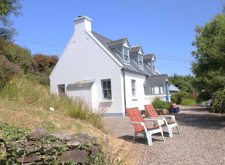 Lickowen, Castletownshend, P81HX02