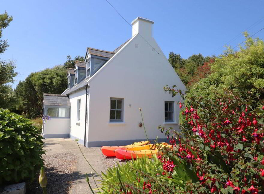 Lickowen, Castletownshend, P81HX02