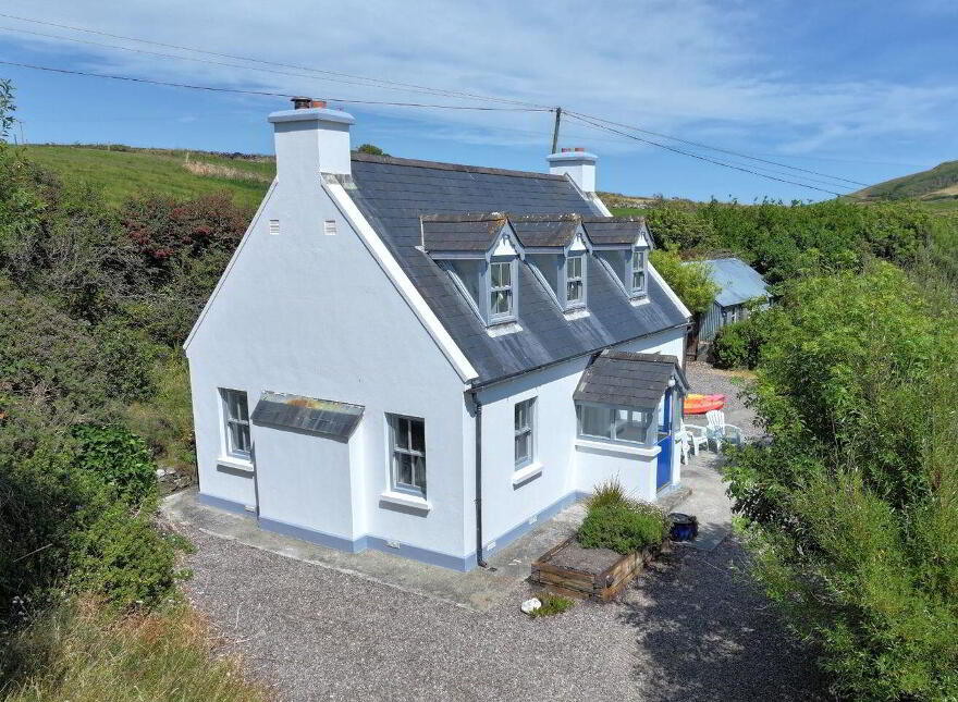 Lickowen, Castletownshend, P81HX02