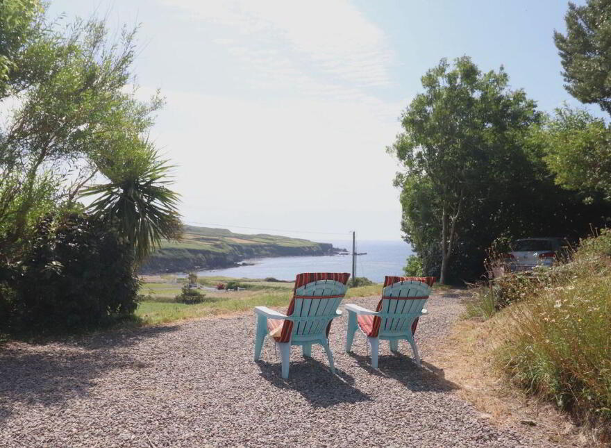 Lickowen, Castletownshend, P81HX02