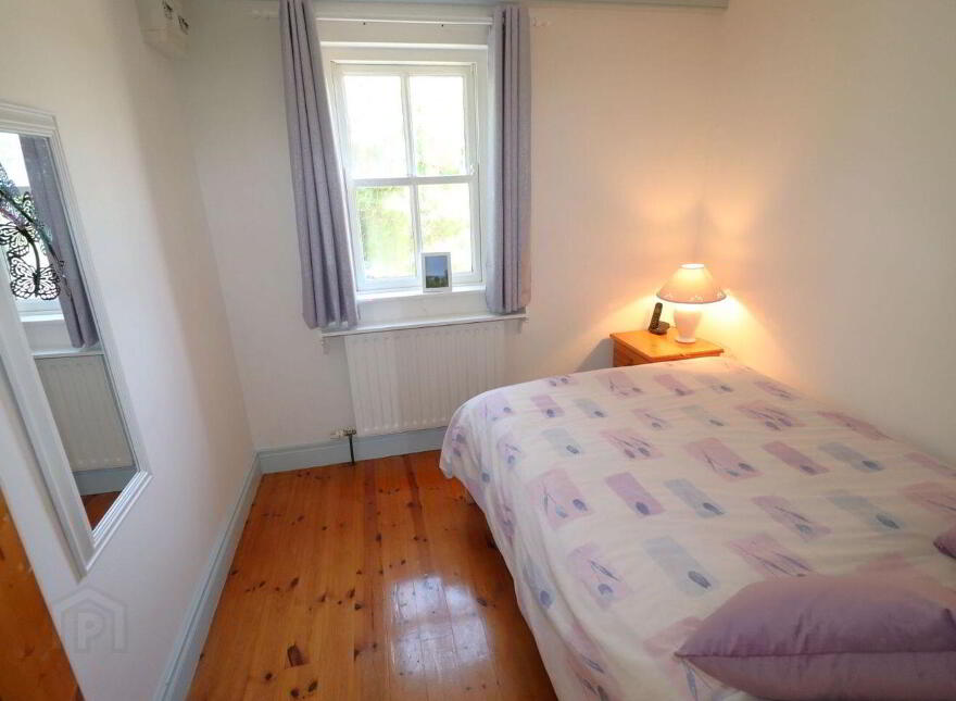 Lickowen, Castletownshend, P81HX02