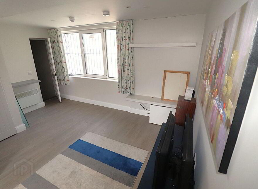 24 Main Street, Skibbereen, P81WK31