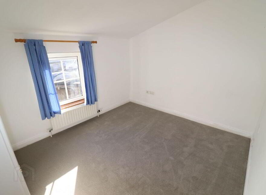 8 Warners Lane, Market Street, Skibbereen, P81YF89